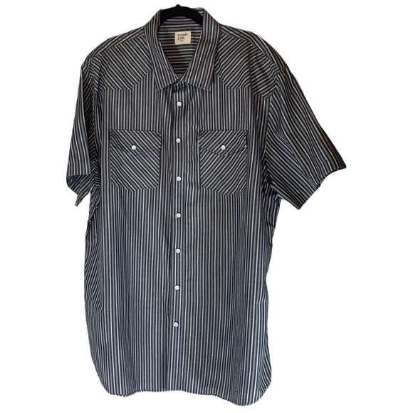 Old Navy Men's Short Sleeve Grey, White Striped Dress Shirt - XXL - Picture 1 of 8
